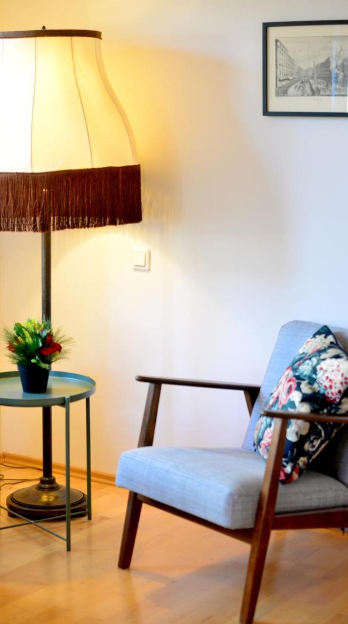 House With Courtyard & Parking Close To Stadtpark Casa vacanze *