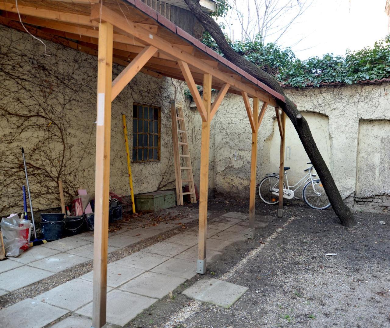 House With Courtyard & Parking Close To Stadtpark Casa vacanze
